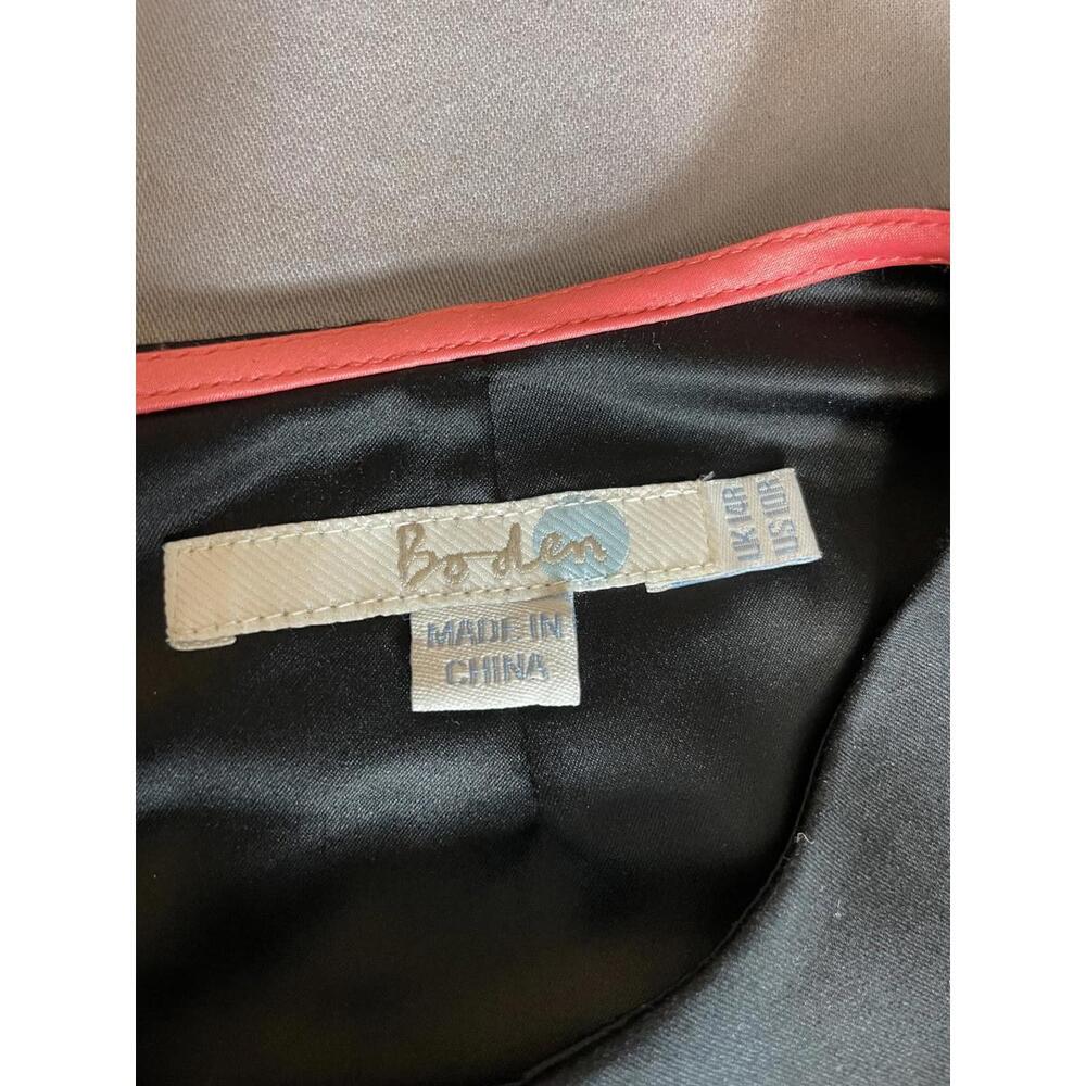 Boden black fitted dress with button back & cap sleeves 10 - Picture 5 of 7